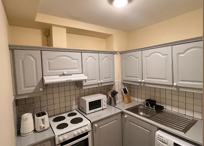 Superb Double Near The Spire - 2 Guest house *