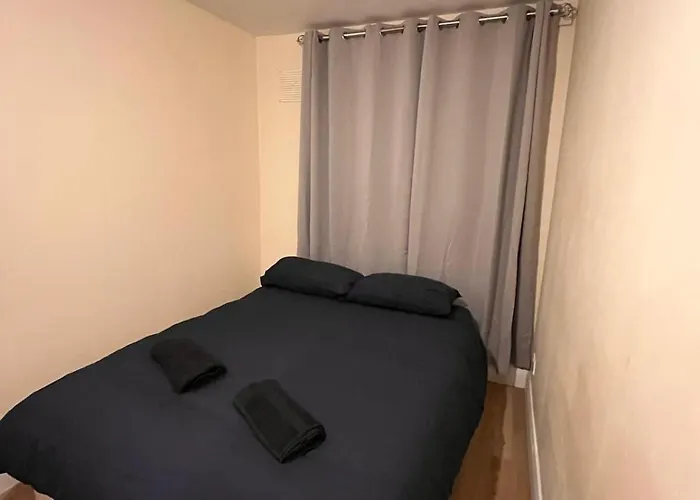 Superb Double Near The Spire - 2 Guest house