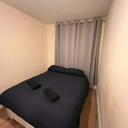 Superb Double Near The Spire - 2 招待所