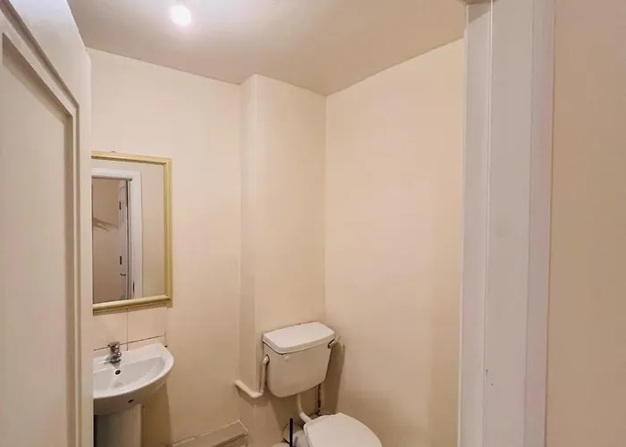 Superb Double Near The Spire - 2 Dublin